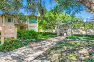 Photo #2: 21007985 Listing