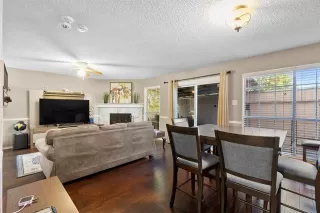 Photo #6: 21008386 Listing