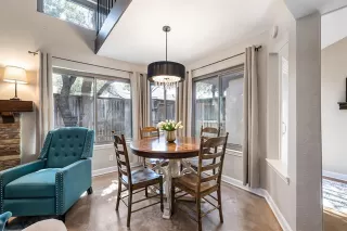 Photo #3: 21009455 Listing 