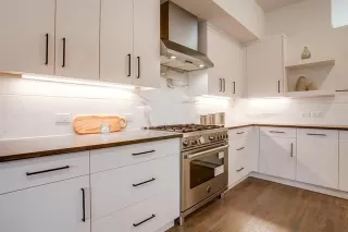 Photo #4: 21009731 Listing