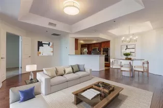 Photo #2: 21010025 Listing