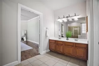 Photo #6: 21010055 Listing