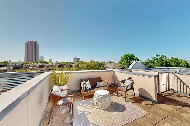 MLS: 21010267 Condo For Sale