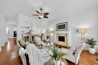 Photo #3: 21010267 Listing