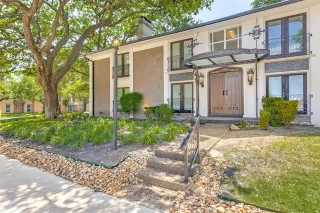 More Details about MLS # 21011699 : 10201 REGAL OAKS DRIVE #103