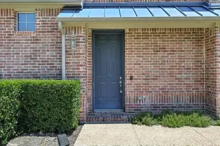 Photo #5: 21012105 Listing