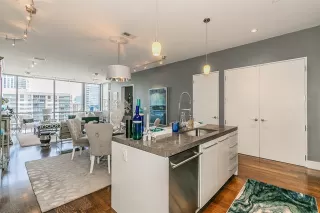 Photo #6: 21012542 Listing