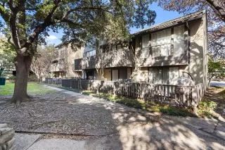 Photo #2: 21012568 Listing 