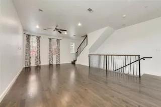 Photo #5: 21013146 Listing 