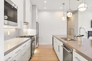 Photo #4: 21013549 Listing 