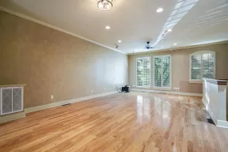 Photo #4: 21013704 Listing 