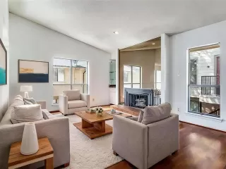 Photo #2: 21014018 Listing