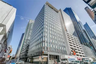 Browse active condo listings in 1505 ELM STREET