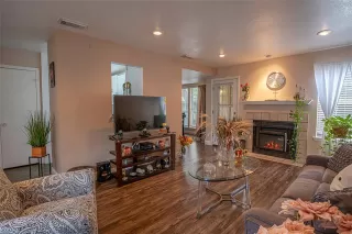 Photo #3: 21014968 Listing 