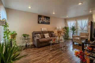 Photo #4: 21014968 Listing 