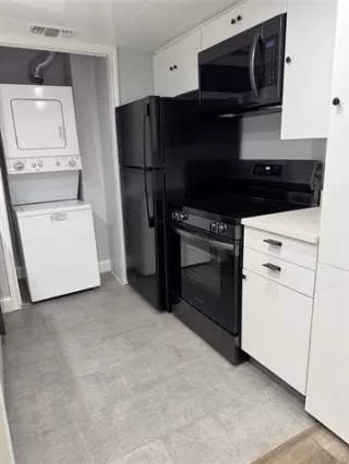 Photo #6: 21015915 Listing 