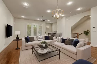 Photo #3: 21016059 Listing 