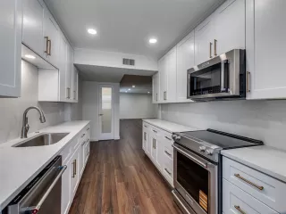 Photo #6: 21016179 Listing 