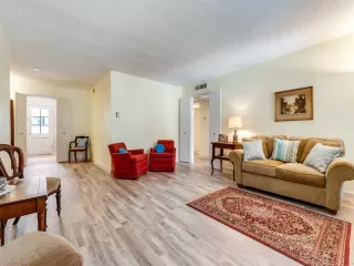 Photo #2: 21016529 Listing 