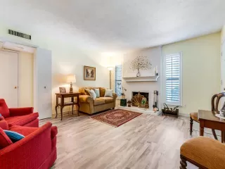 Photo #3: 21016529 Listing 