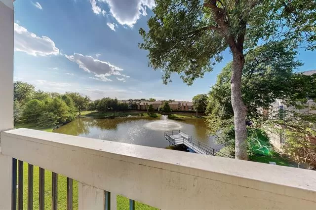 MLS: 21016582 Condo For Sale