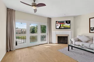 Photo #5: 21016582 Listing 