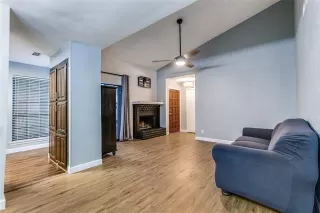 Photo #6: 21017330 Listing 