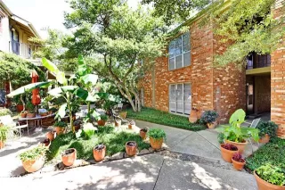 Photo #4: 21017485 Listing 