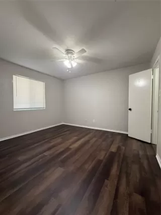 Photo #6: 21017756 Listing