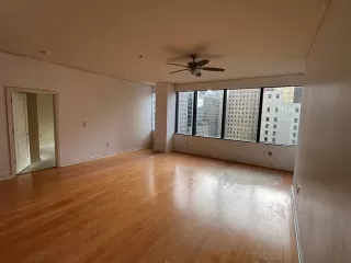 Photo #3: 21018091 Listing 