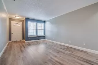 Photo #4: 21018529 Listing 