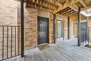 Photo #2: 21018625 Listing