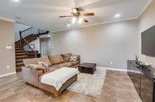 Photo #3: 21020275 Listing