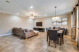 Photo #5: 21020275 Listing