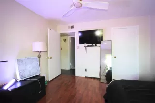 Photo #3: 21020340 Listing