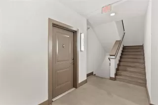 Photo #5: 21020678 Listing