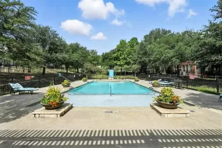 Photo #2: 21020882 Listing