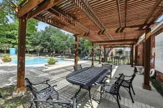 Photo #4: 21020882 Listing