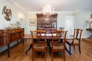 Photo #4: 21021221 Listing