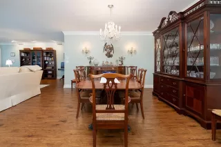 Photo #5: 21021221 Listing