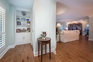 Photo #6: 21021221 Listing