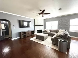 Photo #3: 21021337 Listing 