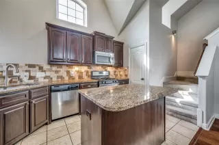 Photo #6: 21021337 Listing 