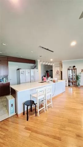 Photo #4: 21021674 Listing