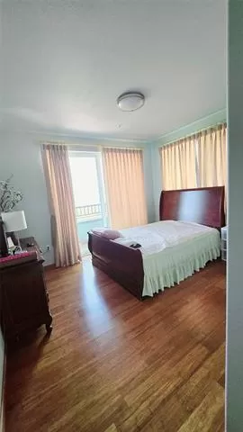 Photo #5: 21021674 Listing