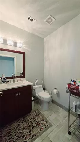 Photo #6: 21021674 Listing