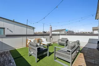 Photo #2: 21022421 Listing 