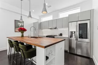 Photo #4: 21022421 Listing 