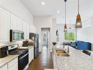 Photo #5: 21022874 Listing 