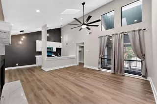 Photo #5: 21025137 Listing 